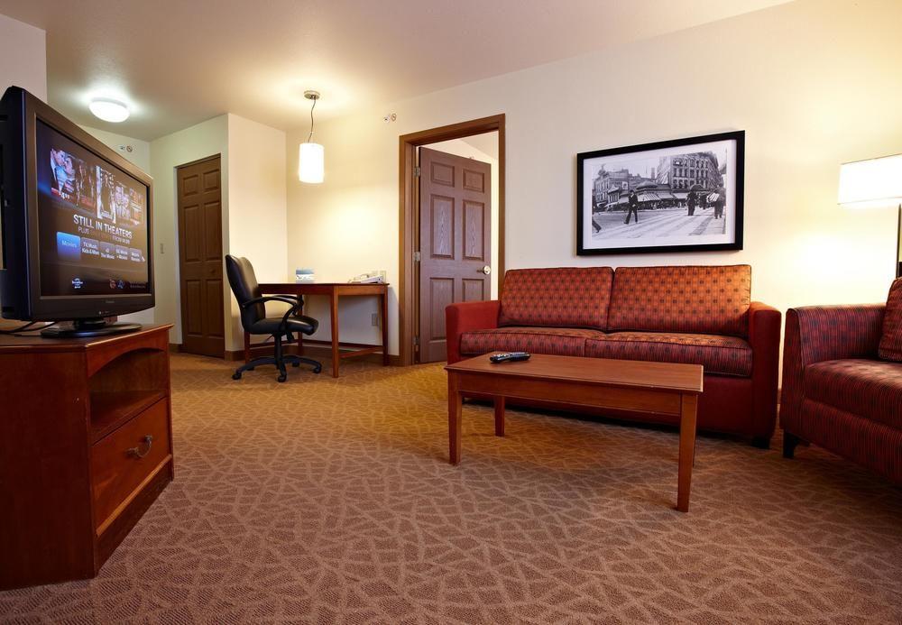 TownePlace Suites by Marriott Detroit Livonia Esterno foto