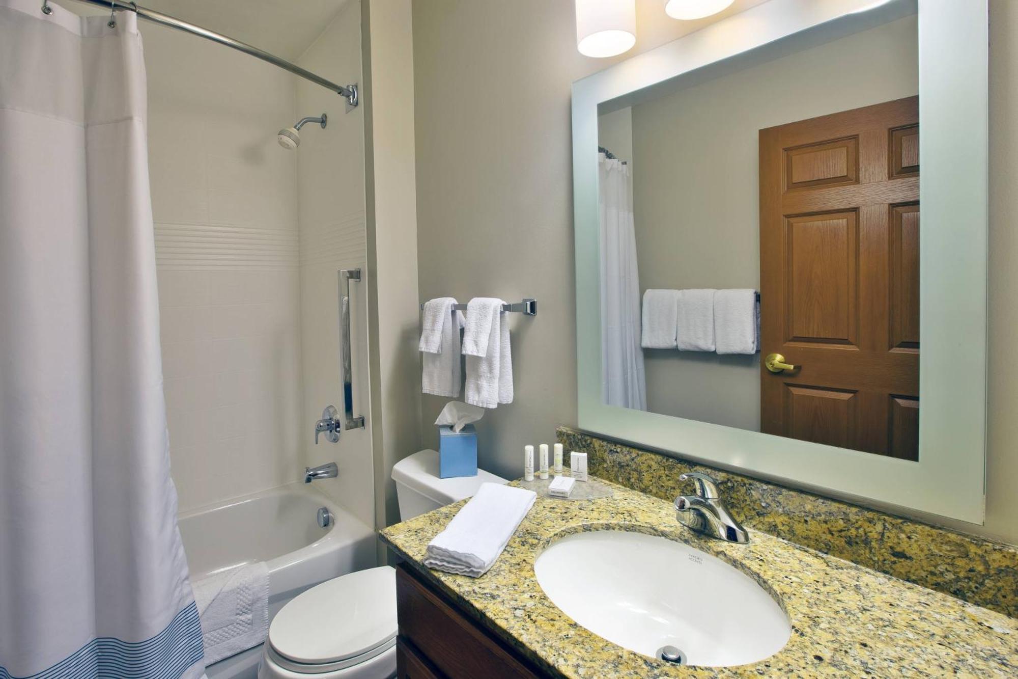 TownePlace Suites by Marriott Detroit Livonia Esterno foto