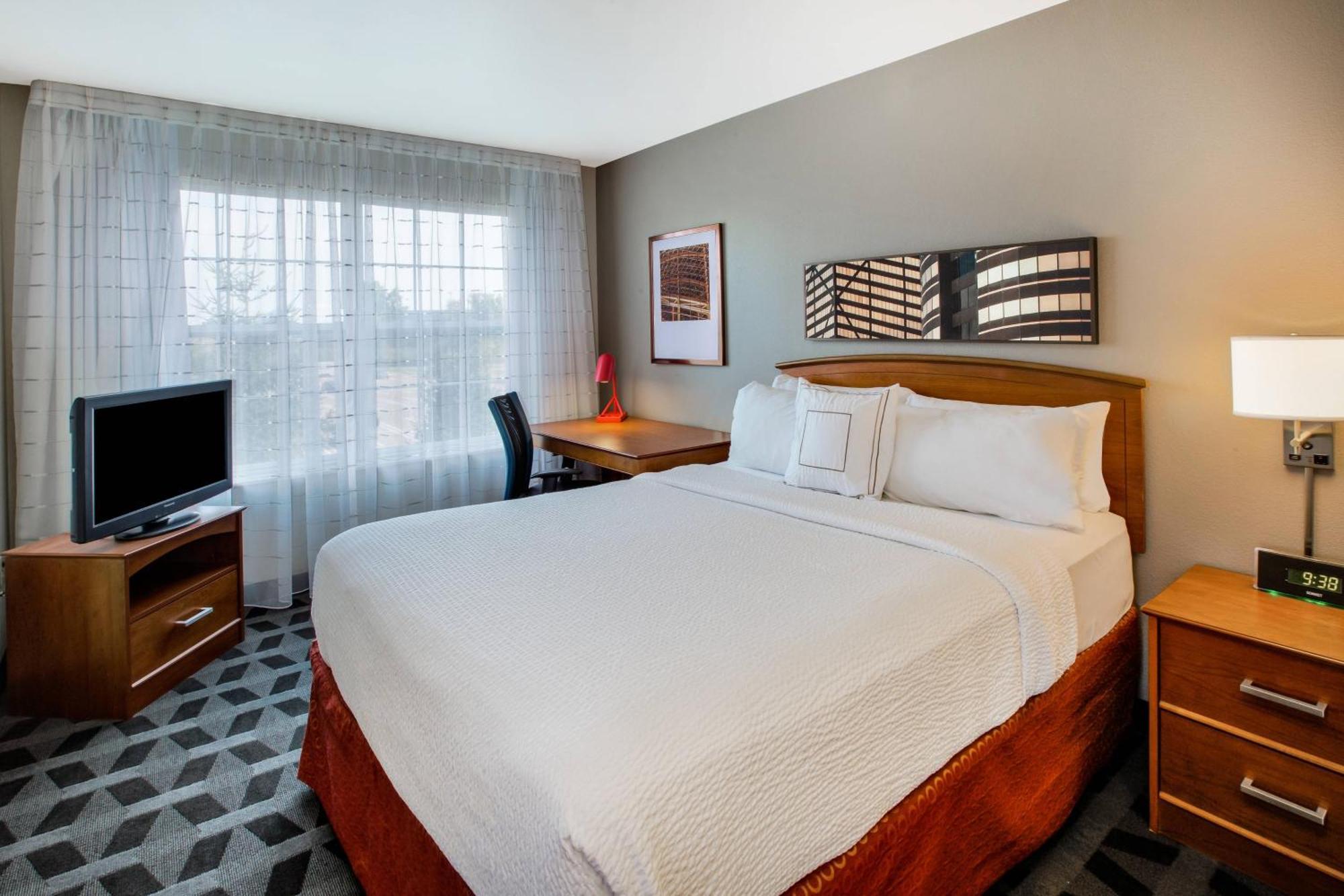 TownePlace Suites by Marriott Detroit Livonia Esterno foto