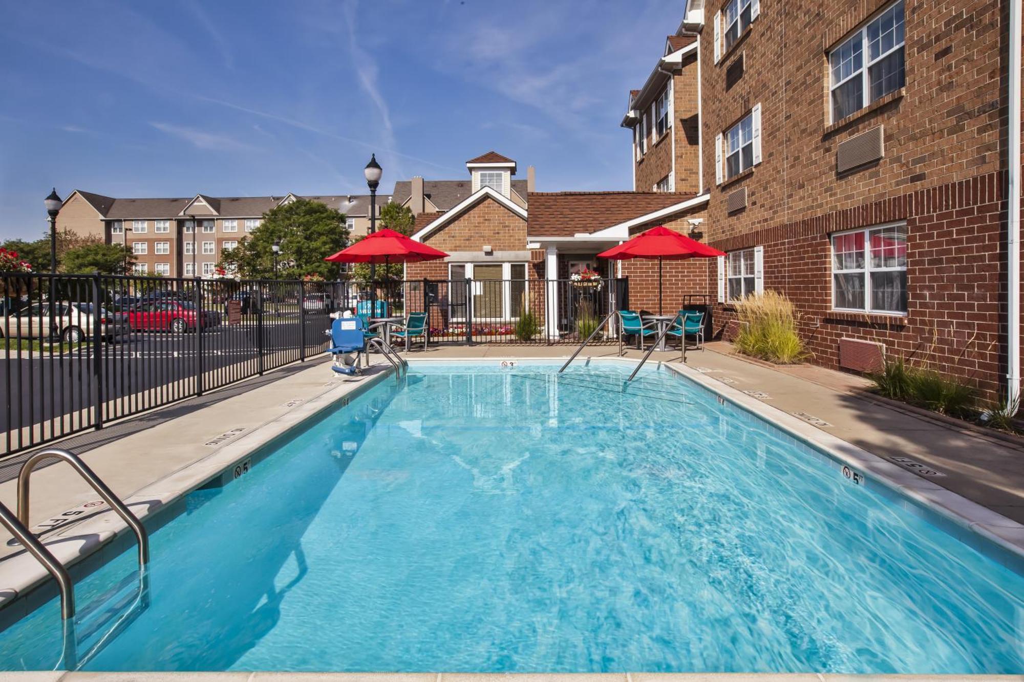 TownePlace Suites by Marriott Detroit Livonia Esterno foto