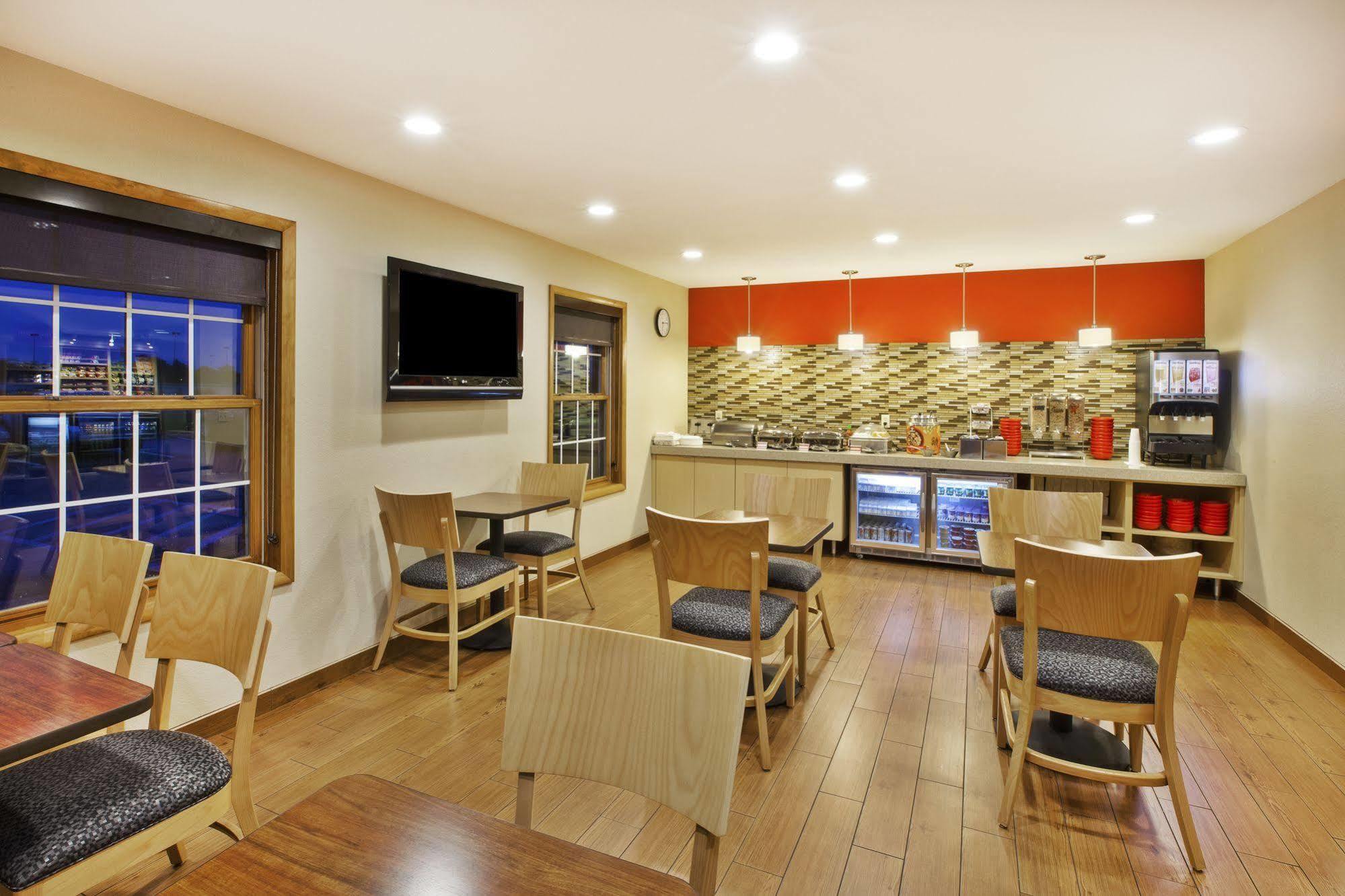 TownePlace Suites by Marriott Detroit Livonia Esterno foto